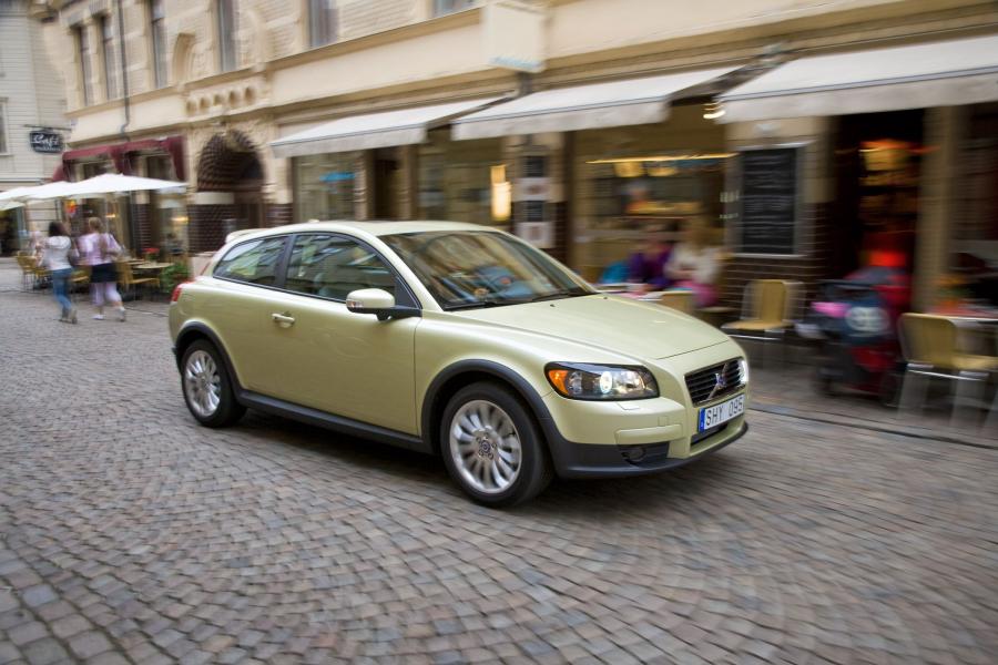  Volvo C30 DRIVe Efficiency 2008 года  (фото 27 из 34)